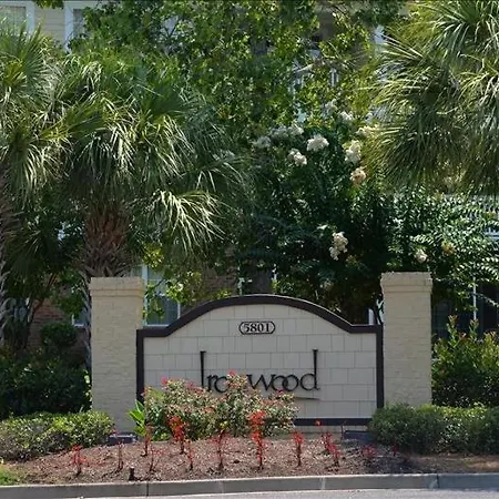 713 Ironwood Condo